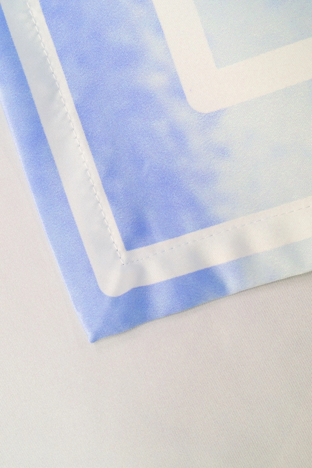 Скатерть квадратная 70х70 см, с полной запечаткой (полиэстер) "Sky"#1 Скатерть квадратная 70х70 см, с полной запечаткой (полиэстер) "Sky"#1