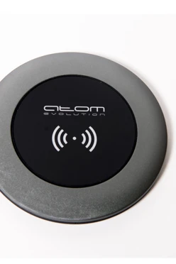 Беспроводное зарядное устройство ATOM