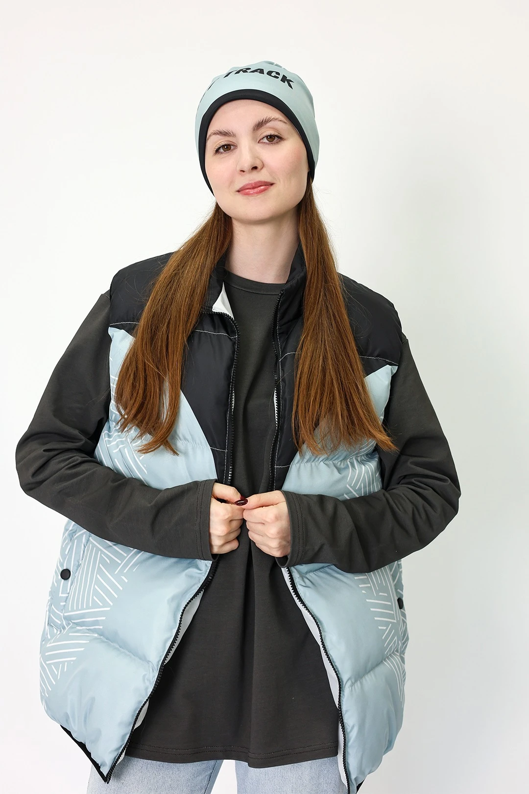 Жилет Морган Лайт с подкладом из лебяжьего пуха унисекс, с полной запечаткой "Fast Track"#1