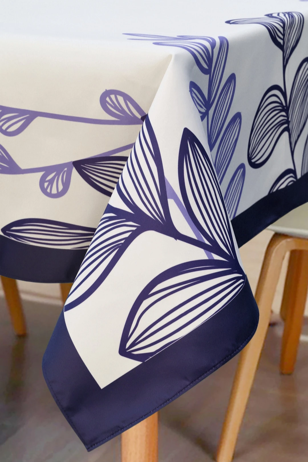 Скатерть прямоугольная 130х200 см, с полной запечаткой (полиэстер) "Purple trim"#2