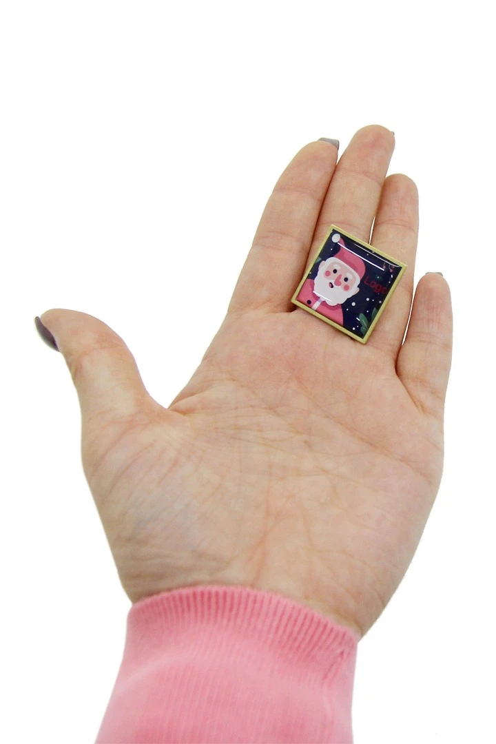 Значок заливной Квадрат 25х25 мм, с принтом "Santa"#2 Значок заливной Квадрат 25х25 мм, с принтом "Santa"#2