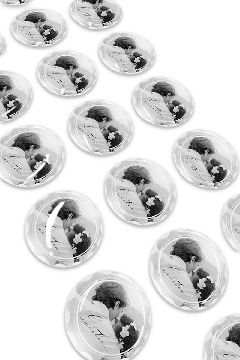 Купить наклейку заливную  2х2 см круг, с нанесением "С любовью"