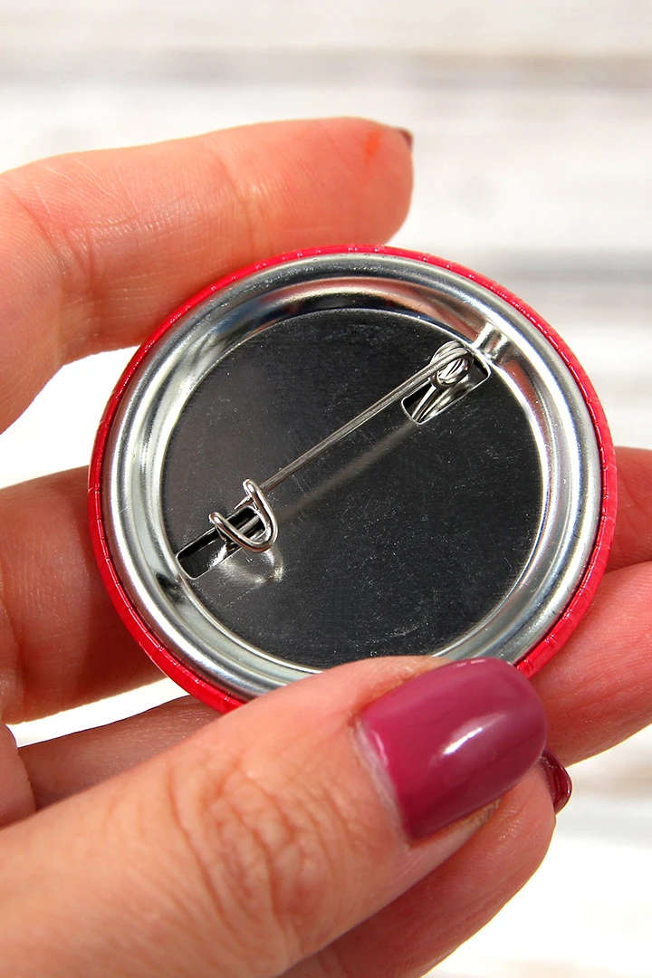 Значок закатный диаметр 44 мм, с печатью "Inari"#2 Значок закатный диаметр 44 мм, с печатью "Inari"#2