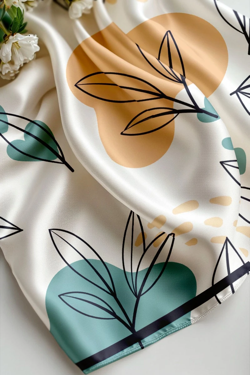 Купить платок Шанель 70х70 см, с полной запечаткой "Mini garden"