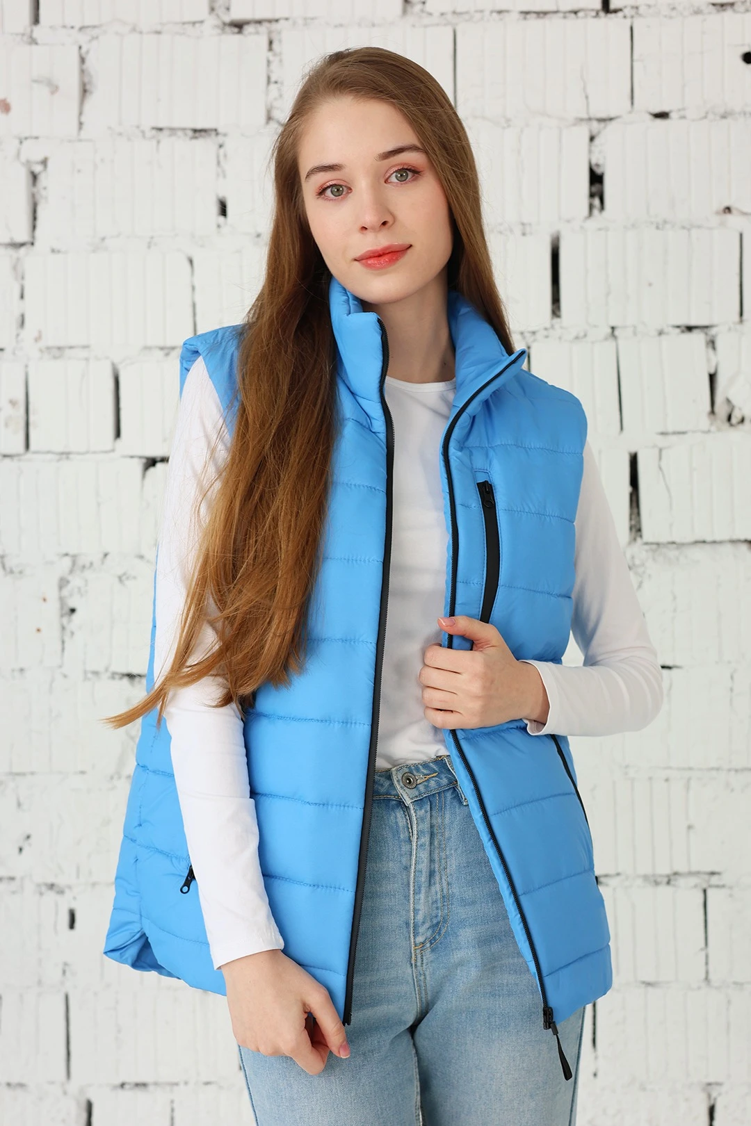 Купить жилет Эмбер на синтепоне со стежкой унисекс, однотонный небесный