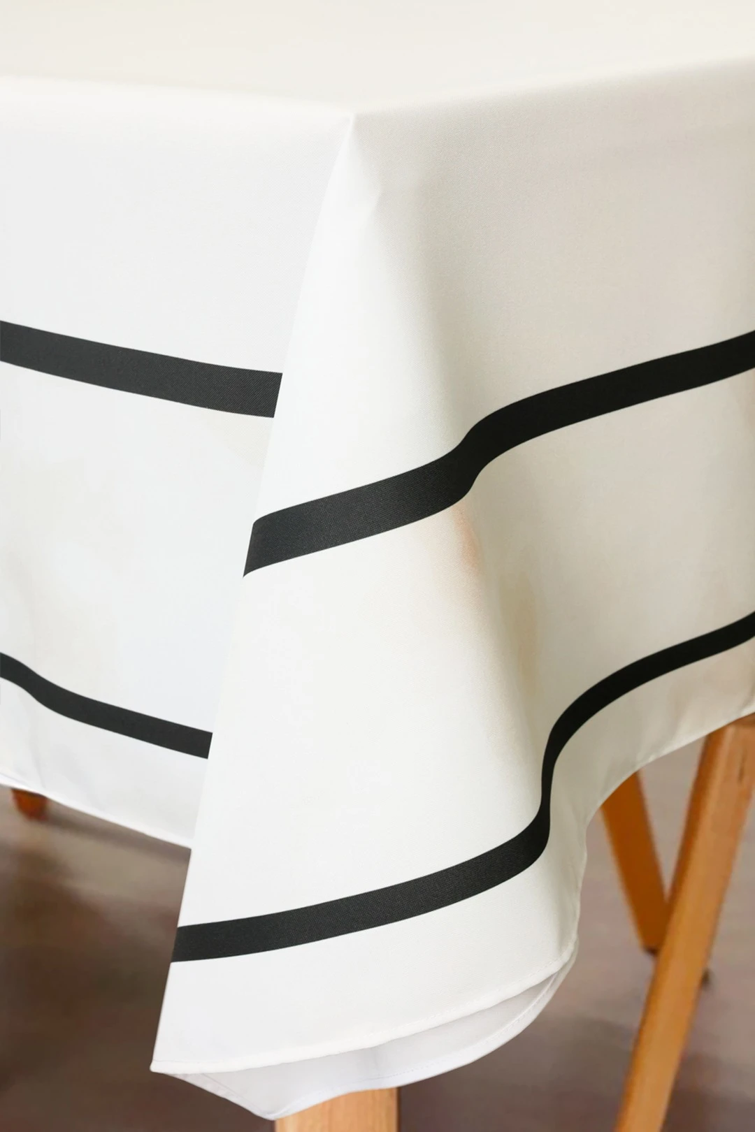 Купить скатерть прямоугольная 135х220 см, с полной запечаткой (полиэстер) "Graphic"