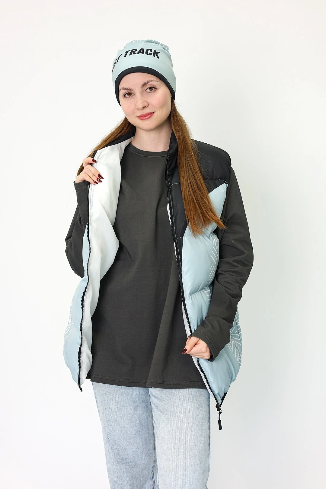 Купить жилет Морган Лайт с подкладом из лебяжьего пуха унисекс, с полной запечаткой "Fast Track"