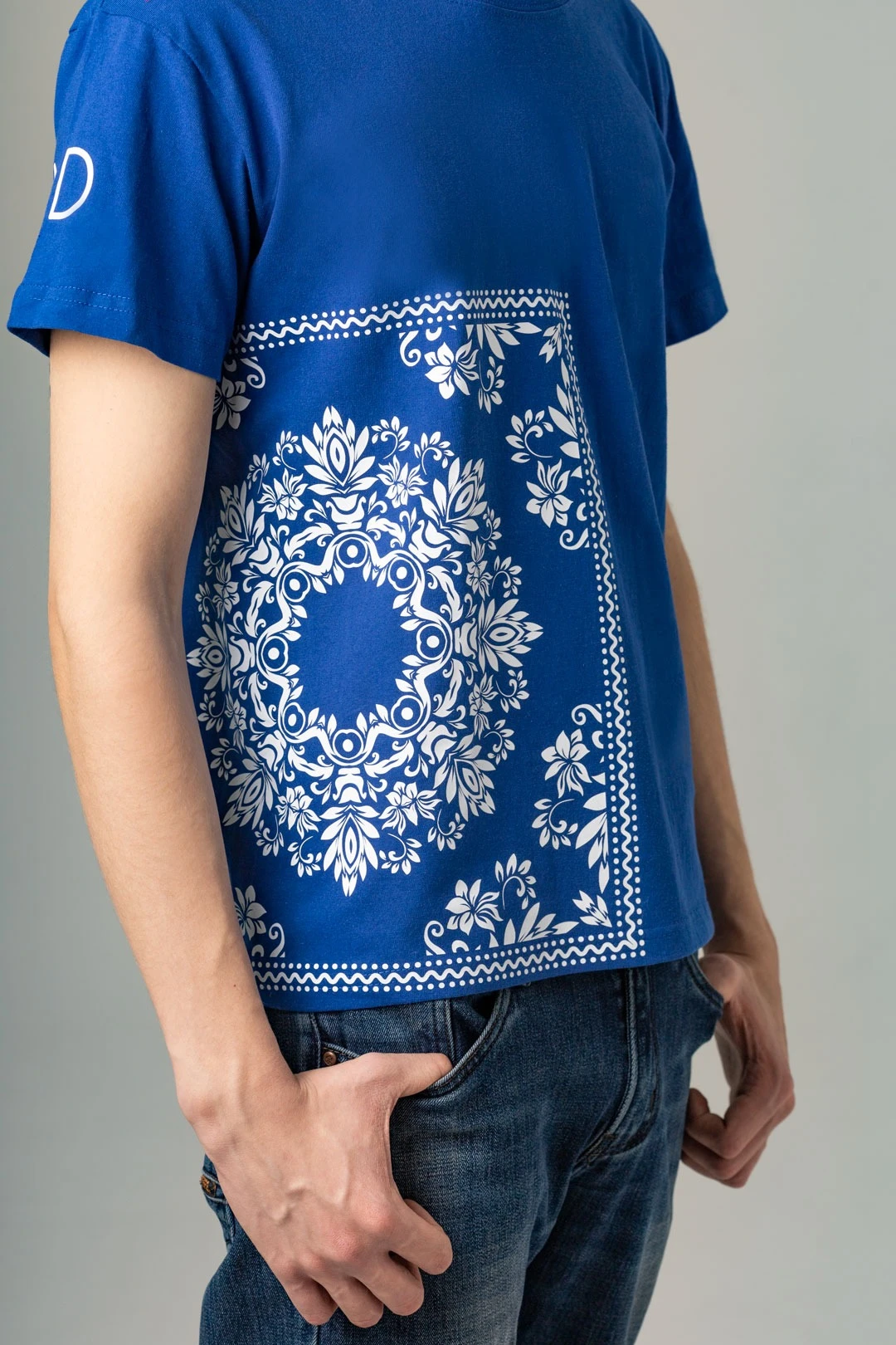 Купить футболку Мэдисон унисекс, однотонную "MD"