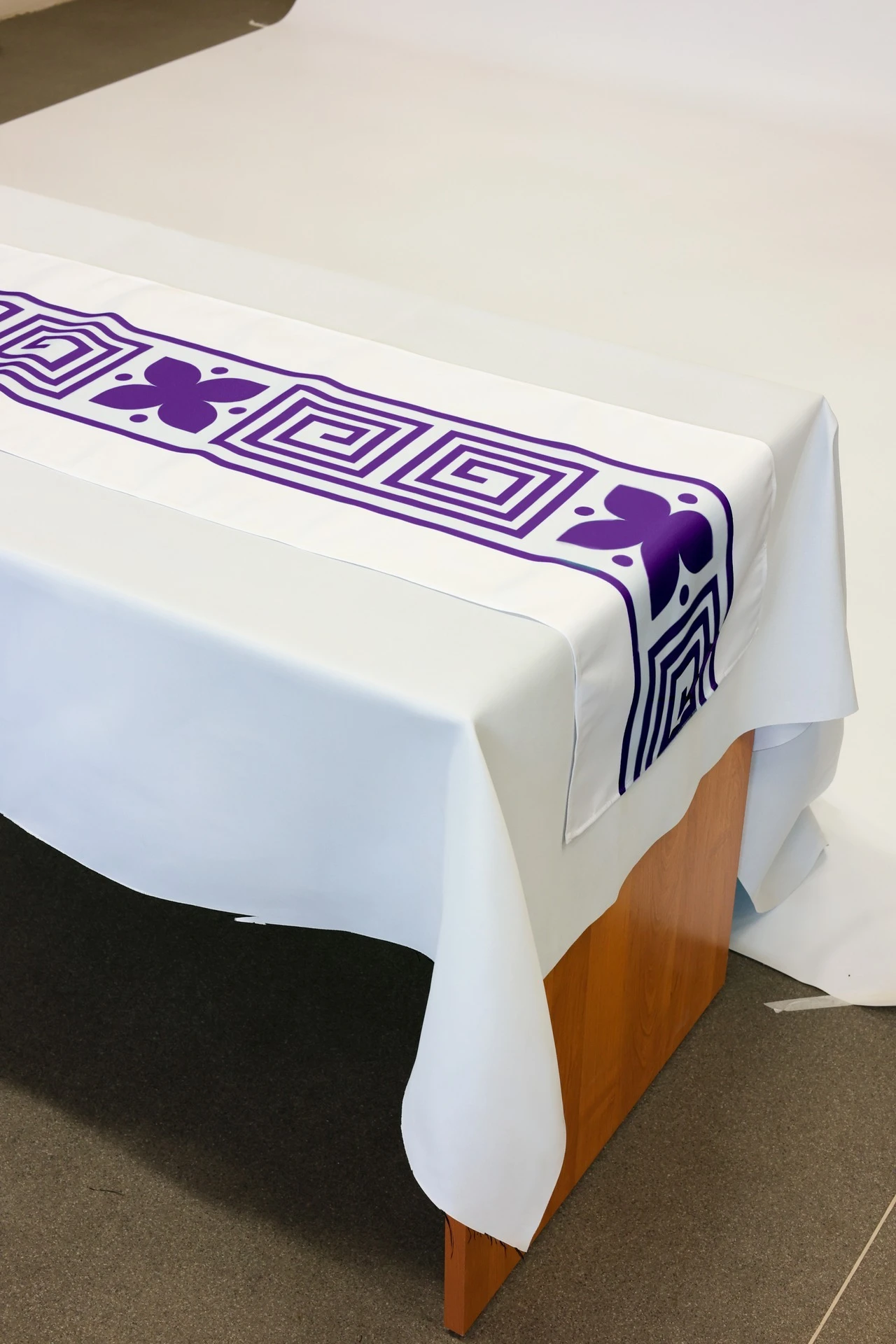 Купить раннер прямоугольный 50х200 см, с полной запечаткой (полиэстер) "Large petals"