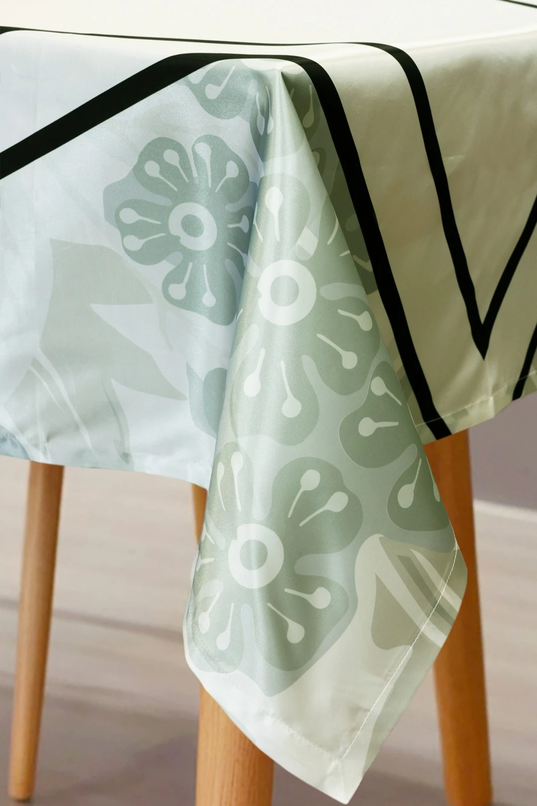 Скатерть прямоугольная 135х220 см, с полной запечаткой (полиэстер) "Floristics"#2