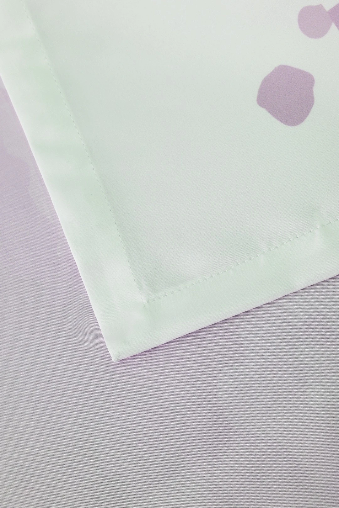 Скатерть прямоугольная 135х180 см, с полной запечаткой (полиэстер) "Purple spot"#1