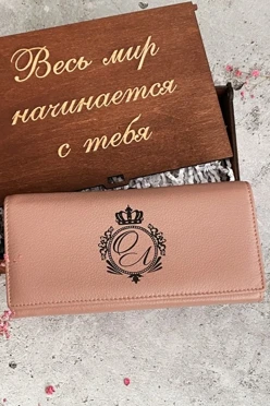 Кошелек женский из натуральной кожи с гравировкой#1