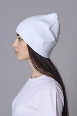 Купить шапку Бани флисовую однослойную взрослую, однотонную белую