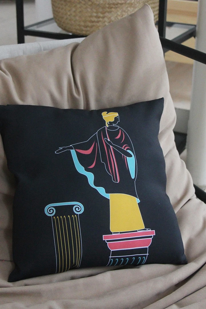 Купить подушку 40х40 см, с принтом "Athena"