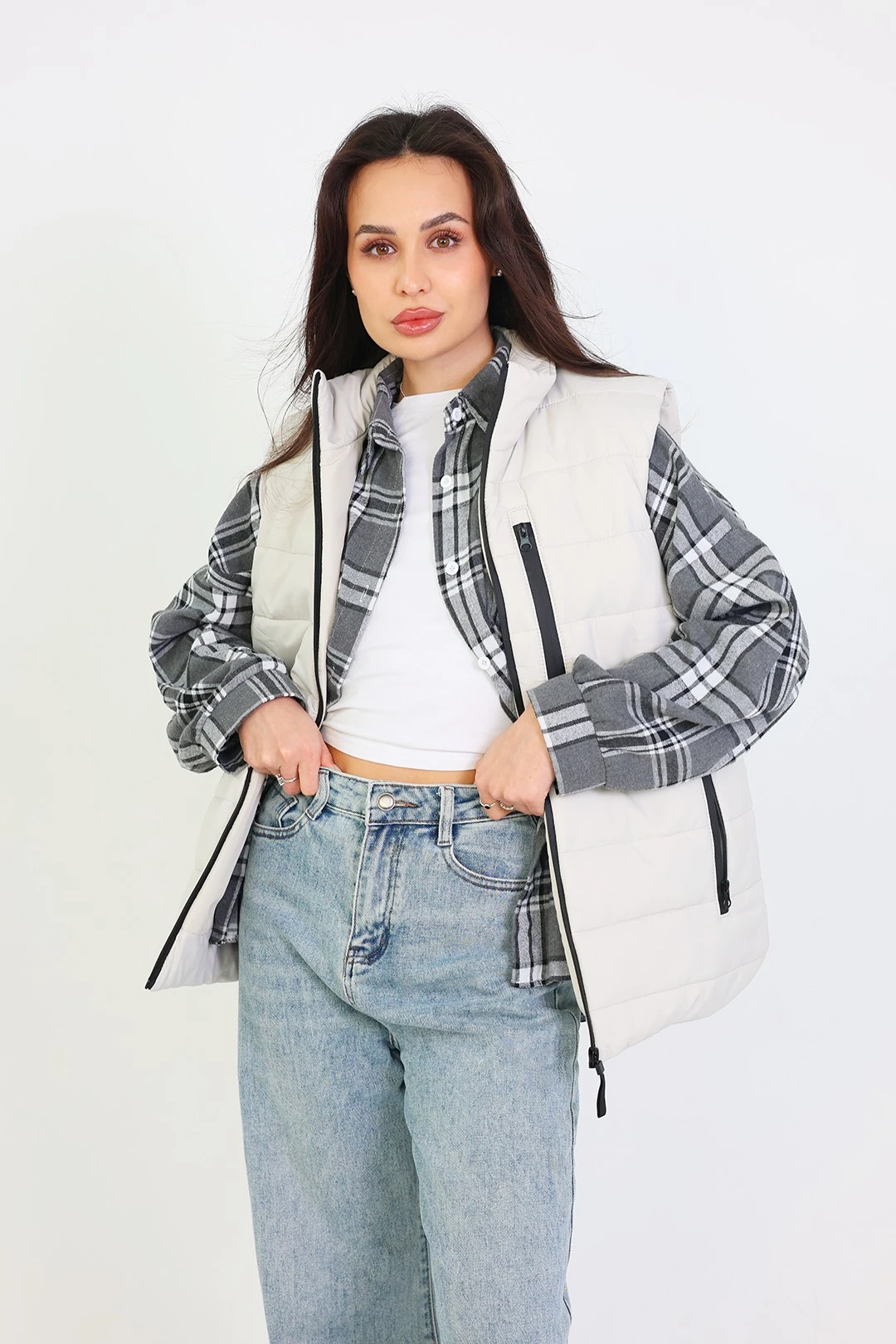 Купить жилет Эмбер на синтепоне со стежкой унисекс, однотонный бежевый