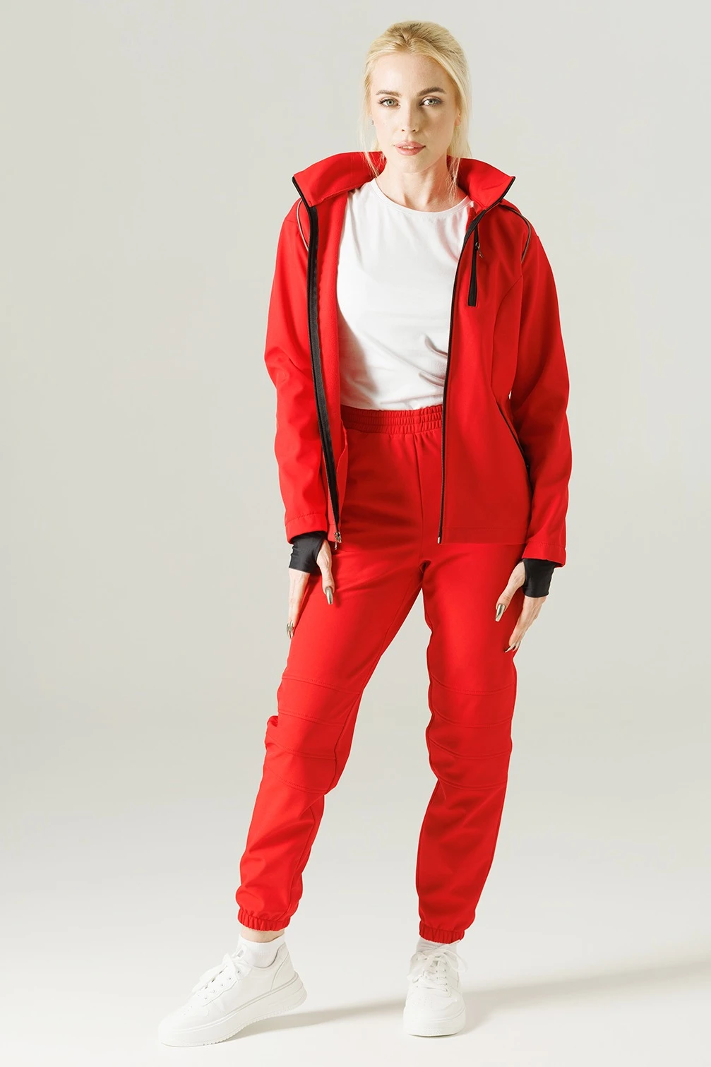 Купить спортивный костюм Марвел из софтшелла женский, однотонный