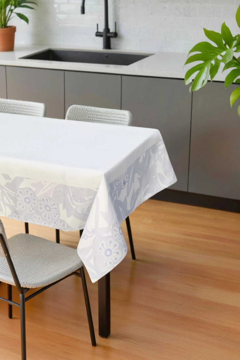 Купить скатерть прямоугольную 120х200 см, с полной запечаткой "Cleanliness"