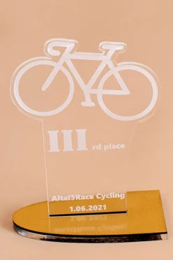 Купить награду из акрила 15х11 см с гравировкой