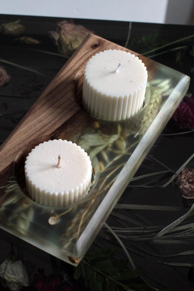 Подсвечник из карагача с соевым воском (аромат "Мамин какао") Подсвечник из карагача с соевым воском (аромат "Мамин какао")