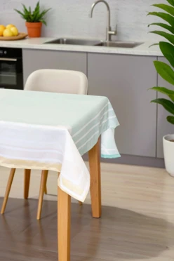 Купить скатерть квадратную 135х135 см, с полной запечаткой (полиэстер) "Vanilla"