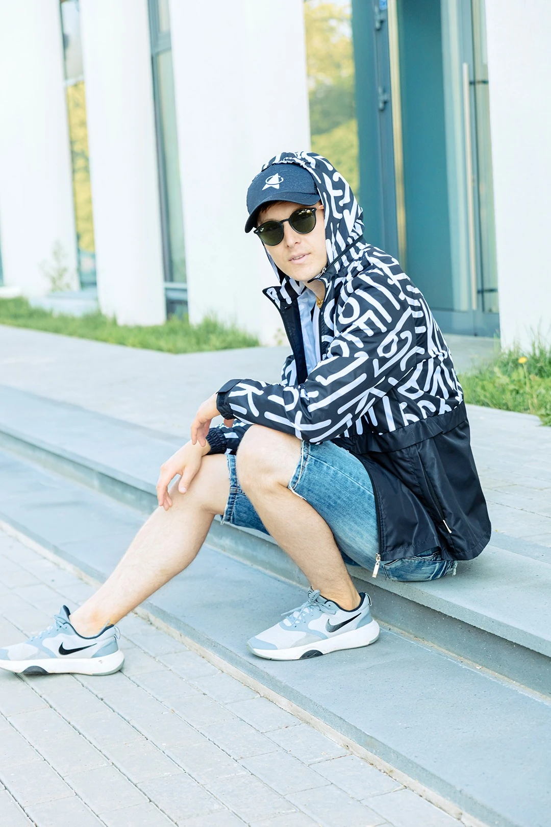 Купить ветровку Харви с капюшоном унисекс, с полной запечаткой "Runes"