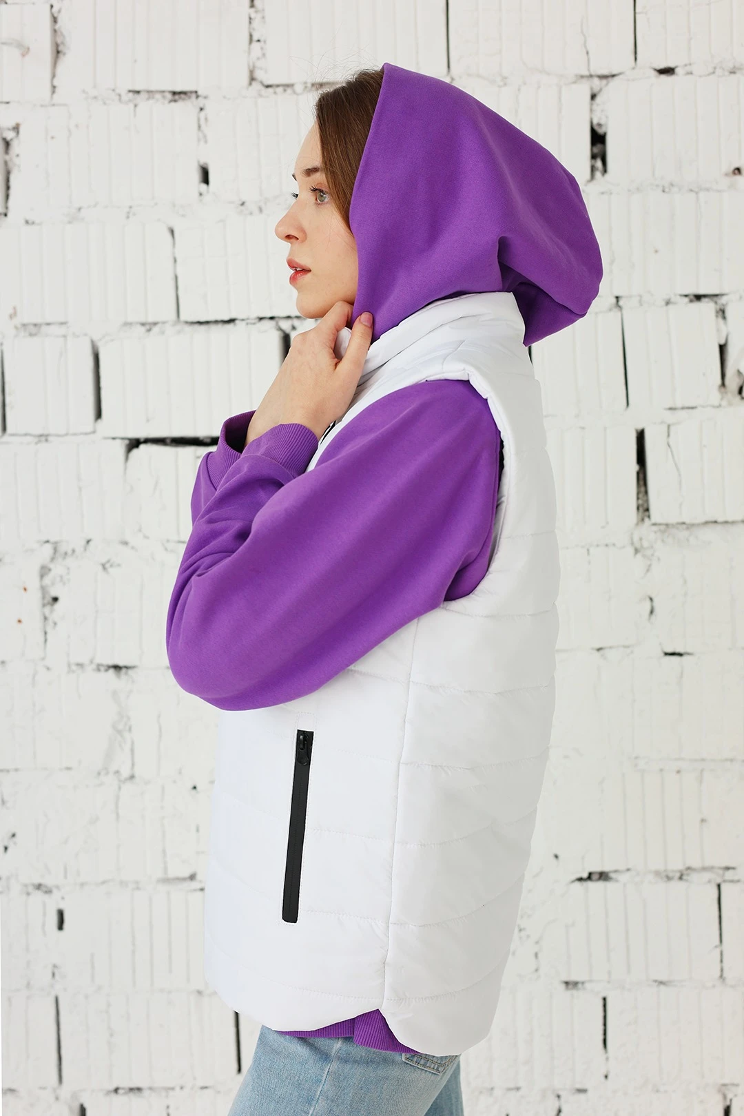 Жилет Эмбер на синтепоне со стежкой унисекс, однотонный белый#1