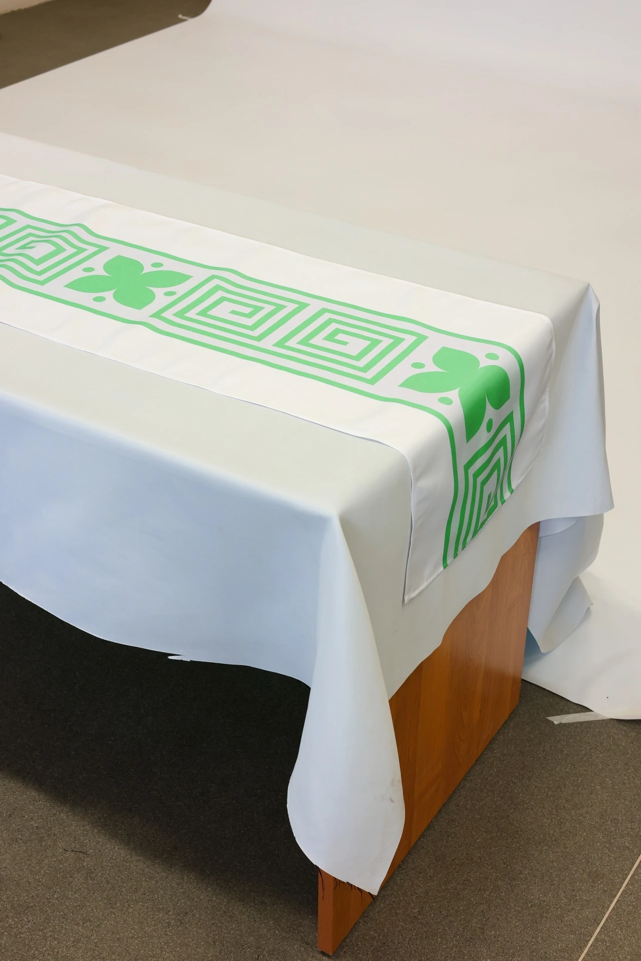 Купить раннер прямоугольный 40х150 см, с полной запечаткой "Clever"