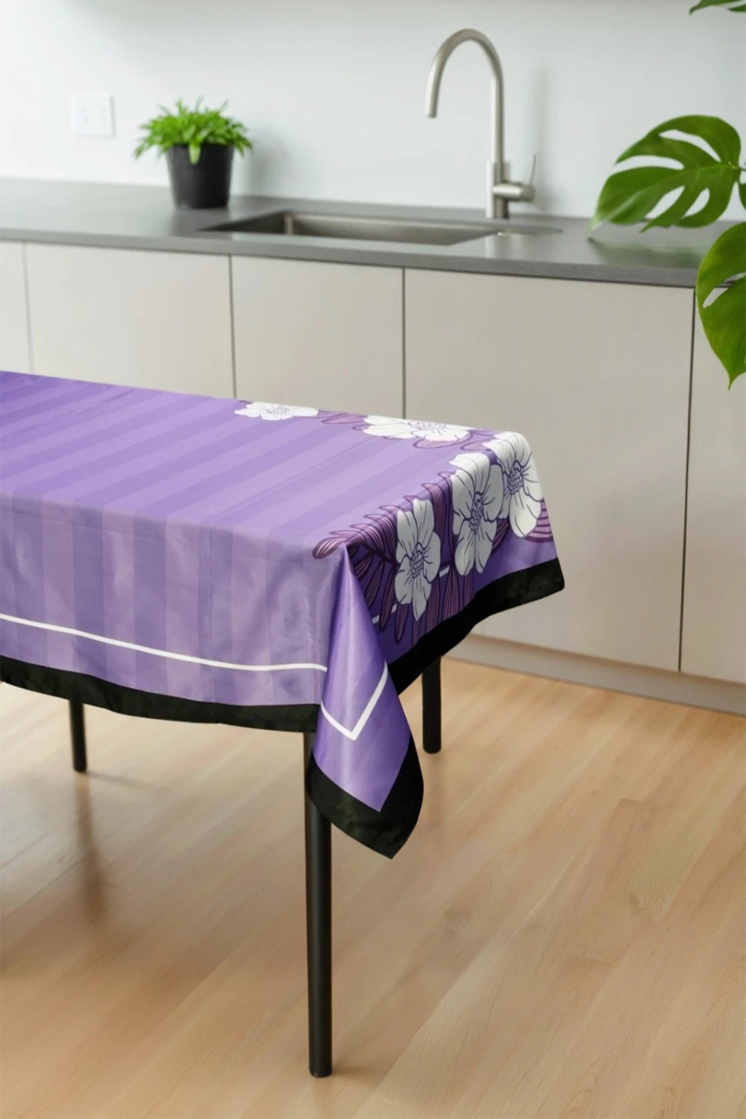 Купить скатерть прямоугольную 135х180 см, с полной запечаткой (полиэстер) "Cozy flowers"