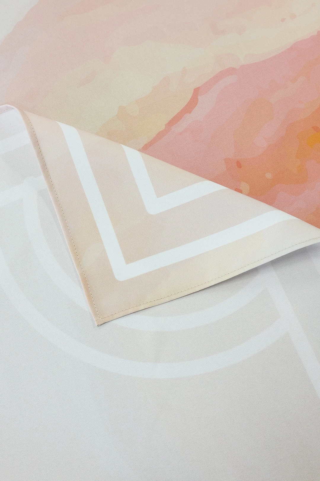 Скатерть квадратная 135х135 см, с полной запечаткой (полиэстер) "Latte"#2