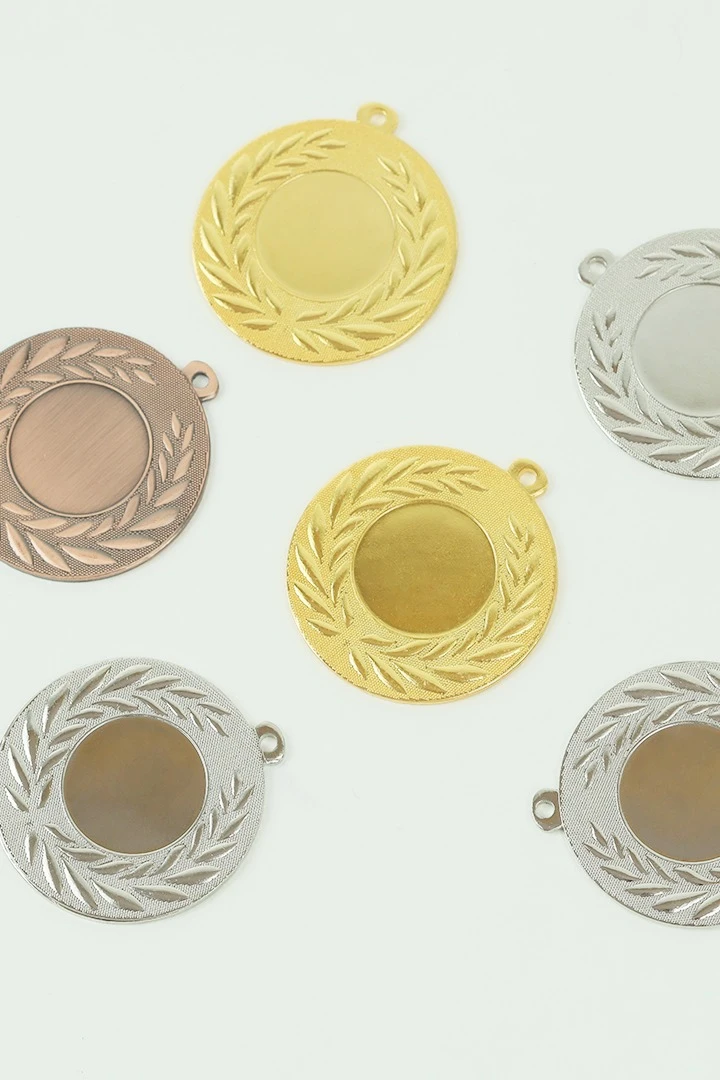 Медаль металлическая ИК5002 50мм с шильдом 25мм#2 Медаль металлическая ИК5002 50мм с шильдом 25мм#2