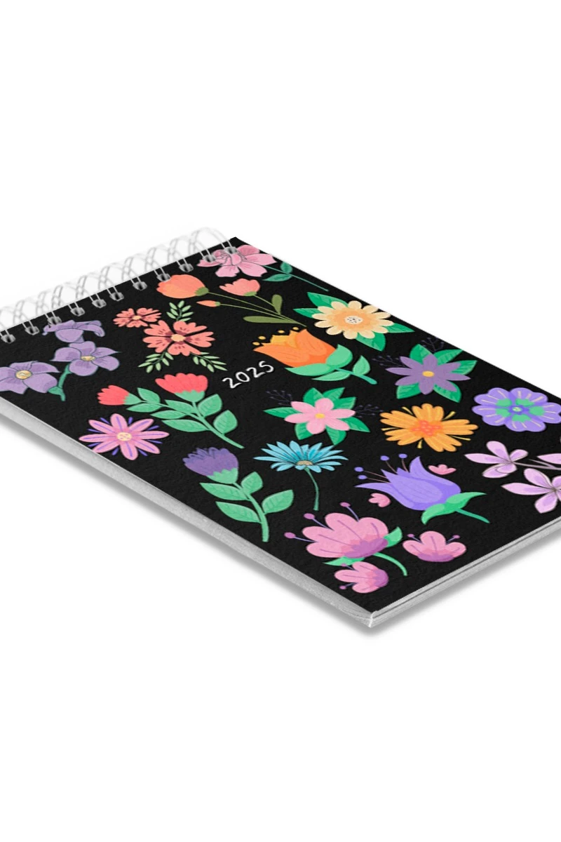 Купить блокнот фирменный А6 на пружине (40 листов) с принтом "2025"