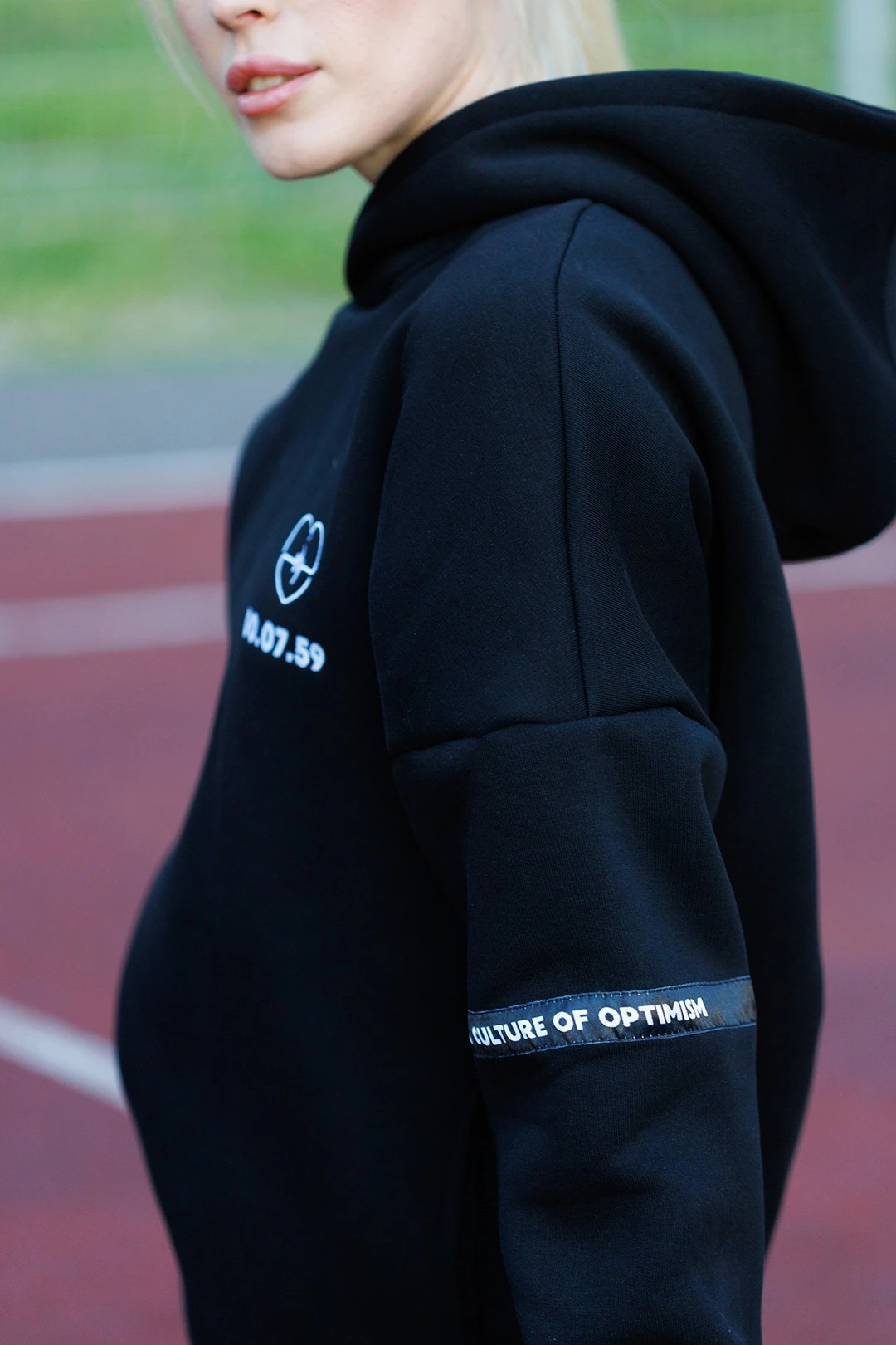 Худи Кинг из футера унисекс, однотонная черная#4