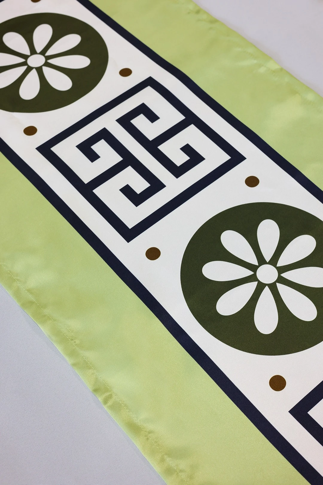 Раннер прямоугольный 40х150 см, с полной запечаткой (полиэстер) "Flower"#4