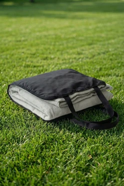 Купить плед Привал (в сумке из оксфорда) флисовый 155х170 см, однотонный светло-серый