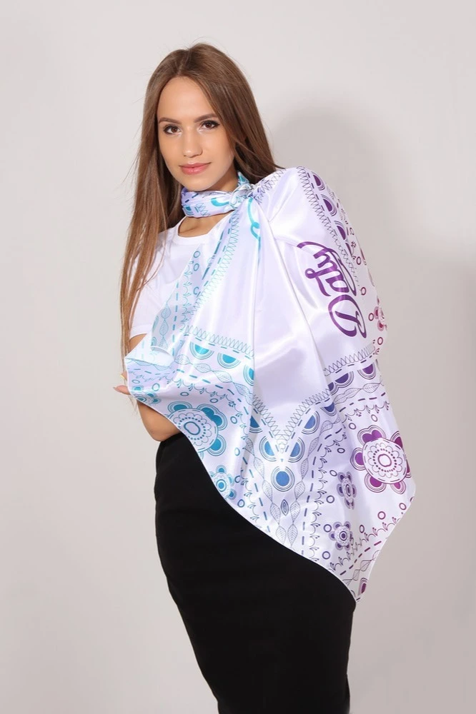 Купить платок Шанель 90х90 см "Daty"