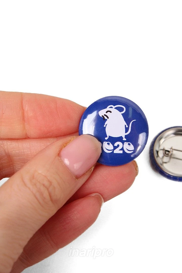 Купить значок закатной диаметр 25 мм, с принтом "2020" Купить значок закатной диаметр 25 мм, с принтом "2020"