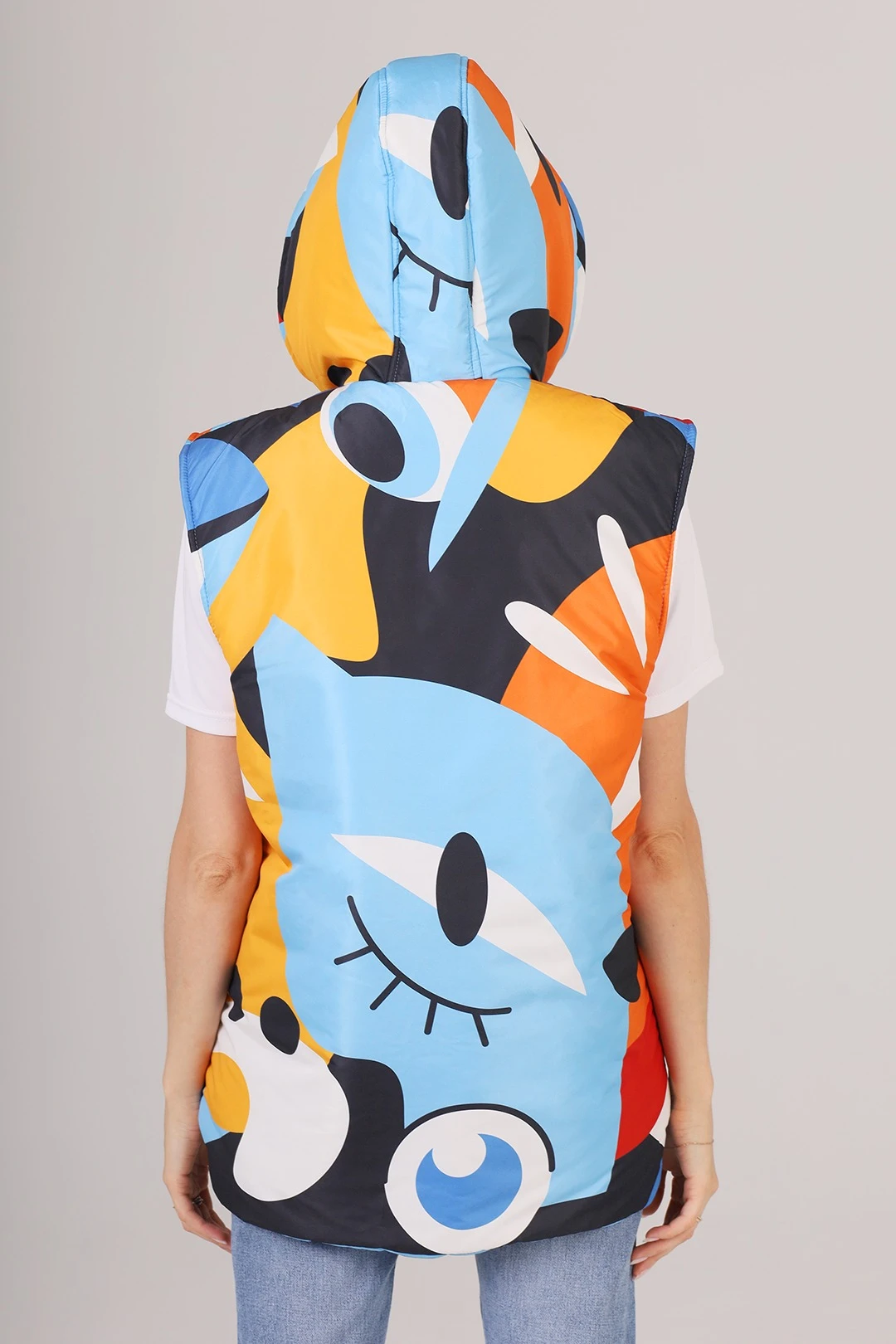 Жилет Трис на синтепоне с капюшоном унисекс, с полной запечаткой "Abstraction"#4