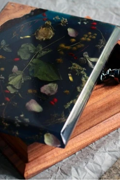 Шкатулка из дерева со смолой, 20х26х5 см