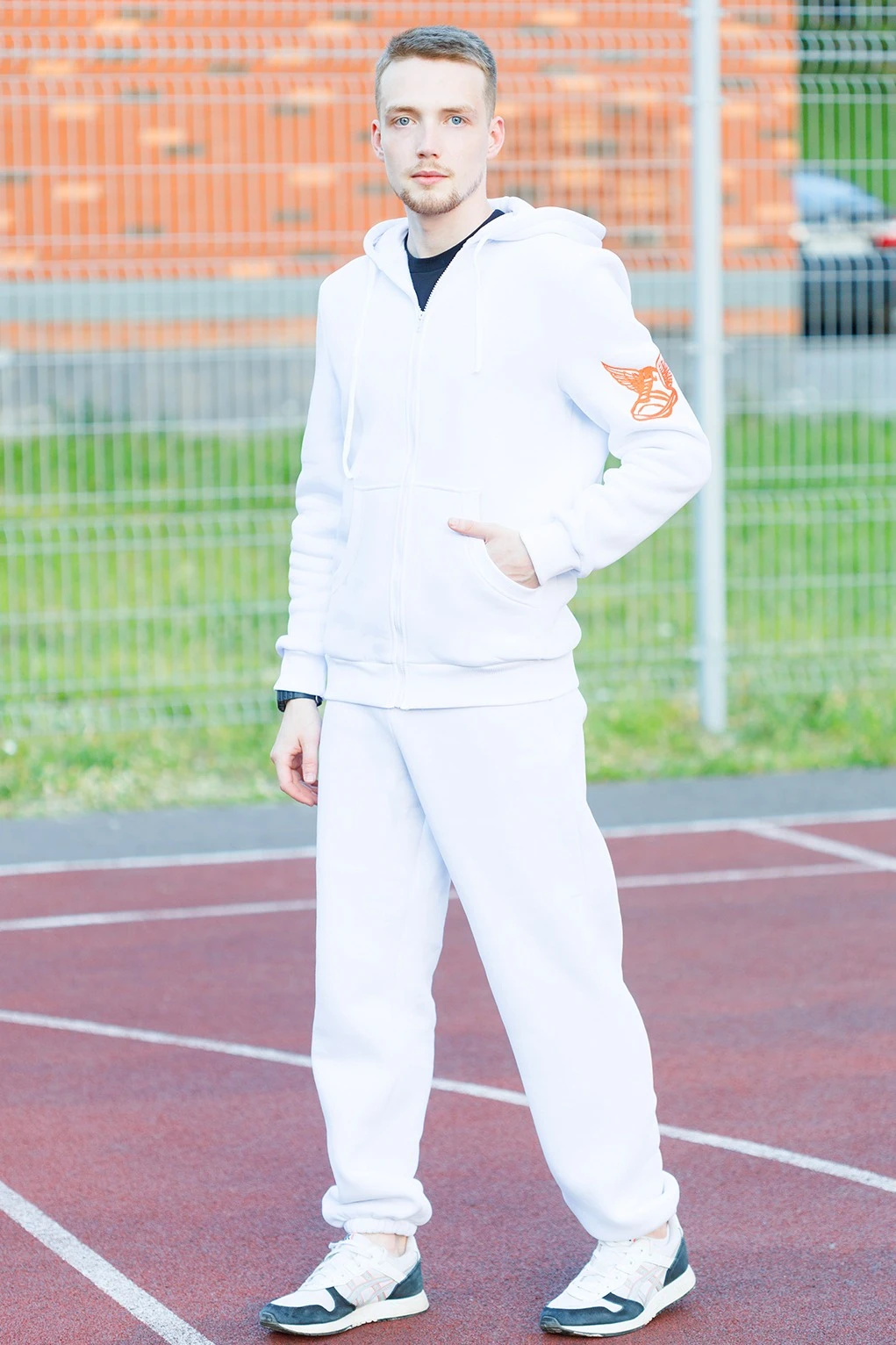 Купить спортивный костюм Комфорт из футера унисекс, однотонный "Basketball" Купить спортивный костюм Комфорт из футера унисекс, однотонный "Basketball"