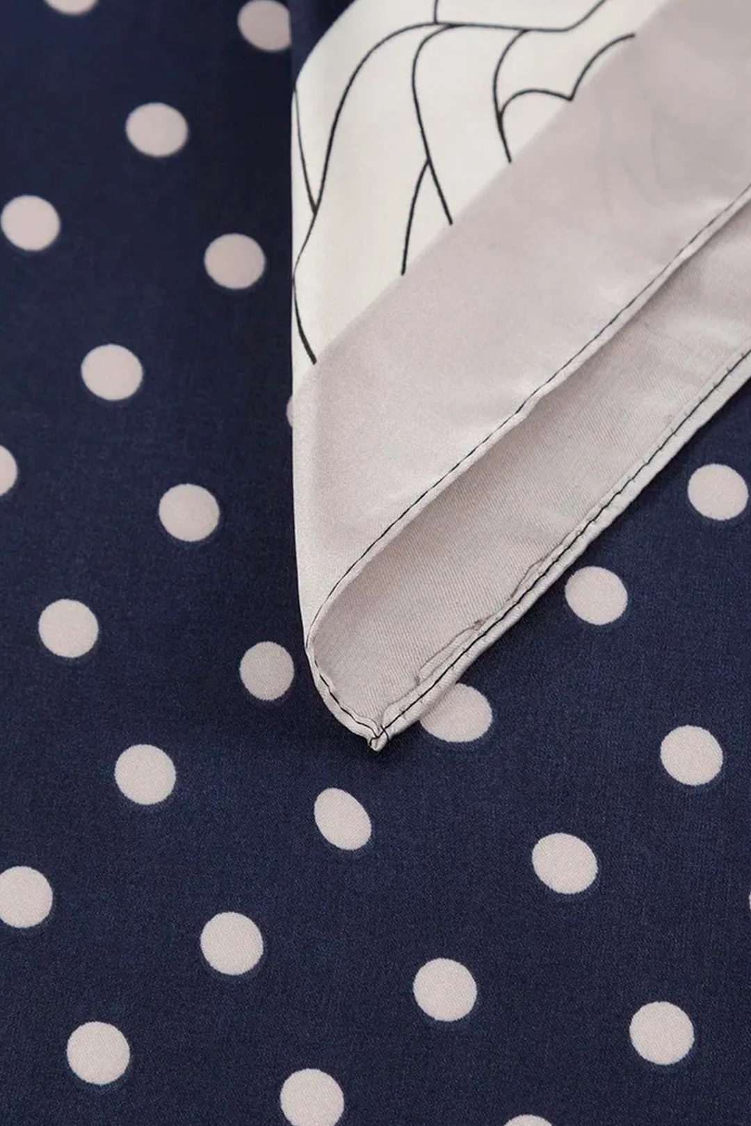 Купить косынку Шарлотта 80х80х120 см, с полной запечаткой "To the point"