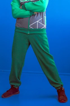 Купить брюки Хит из футера с начесом мужские, однотонные зеленые