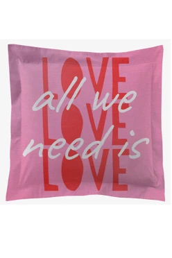 Купить подушку с бордюром 30х30 см, с принтом "Love"