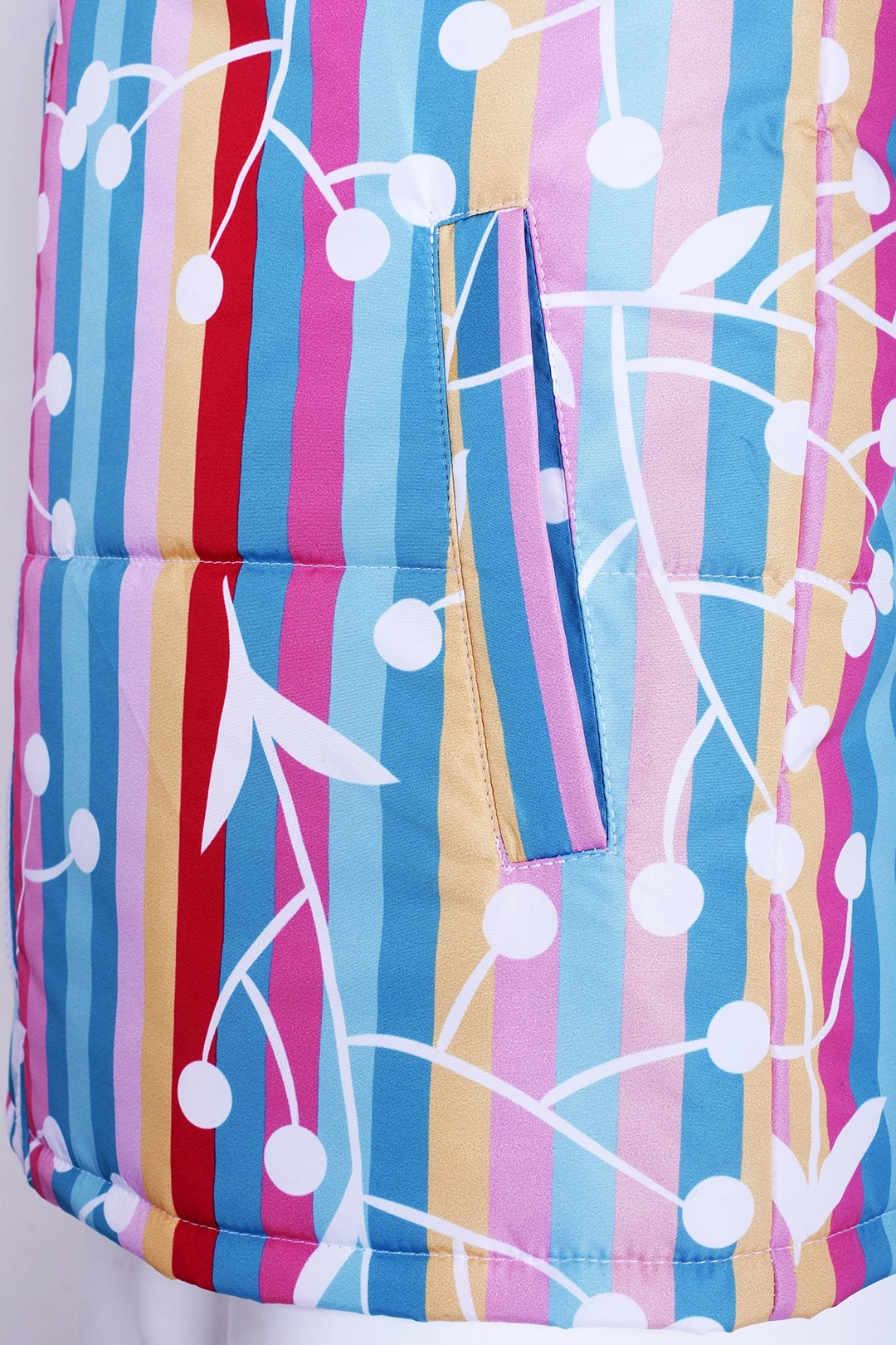 Жилет Портер на синтепоне со стежкой унисекс, с полной запечаткой "Flower"#4 Жилет Портер на синтепоне со стежкой унисекс, с полной запечаткой "Flower"#4