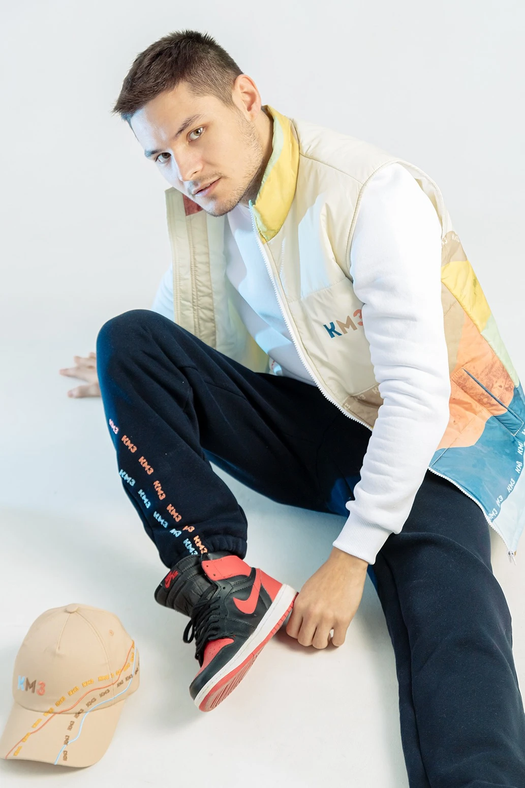 Свитшот Тревис из футера унисекс, однотонная "KMZ"#2