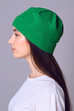 Купить шапку флисовую взрослую зеленую (однослойная)