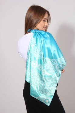 Купить платок Шанель 80х80 см "LOLO"