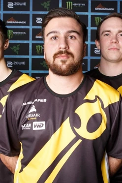 Купить футболку Гэлэкси унисекс "Alienware"