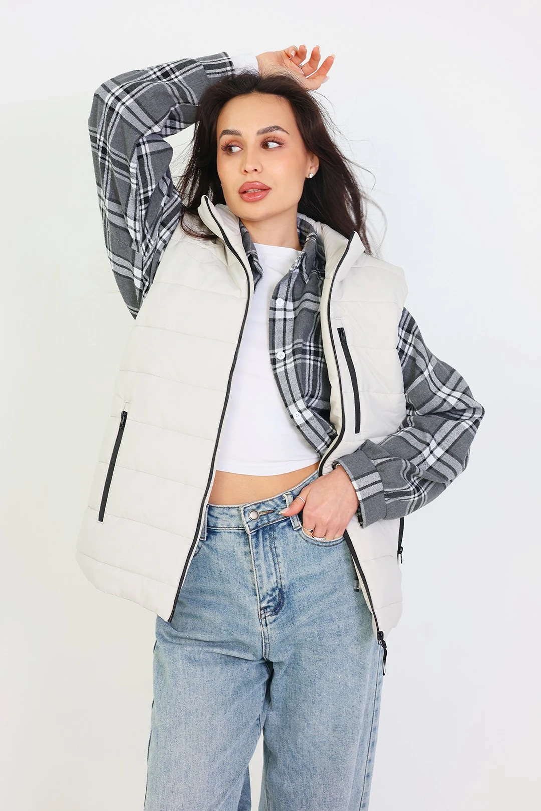 Жилет Эмбер на синтепоне со стежкой унисекс, однотонный бежевый#1