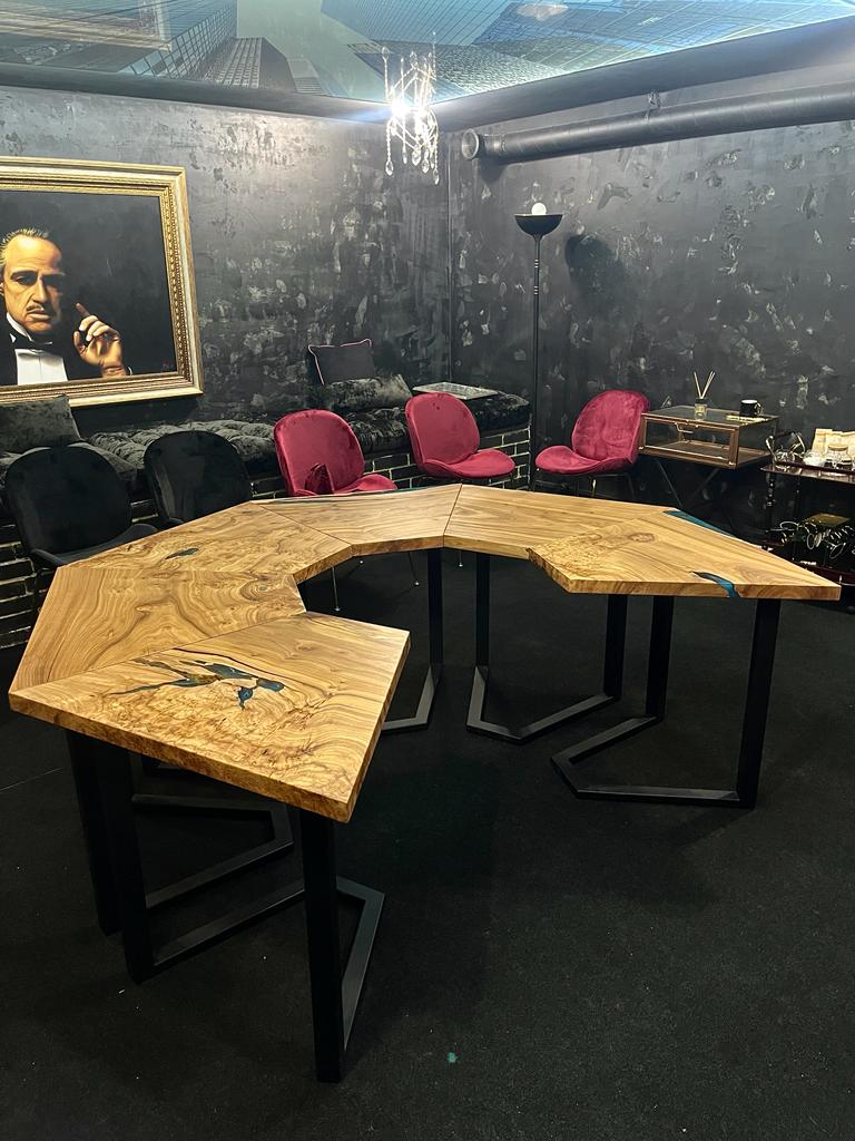 Настенные часы в металлическом ободе
Материалы: каповый карагач, эпоксидная смолы
Диаметр: 50 см
Бесшумный механизм
Плавный ход Настенные часы в металлическом ободе
Материалы: каповый карагач, эпоксидная смолы
Диаметр: 50 см
Бесшумный механизм
Плавный ход