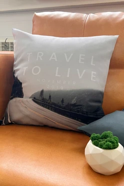 Купить подушку 45х45 см, с принтом "Travel to Live"
